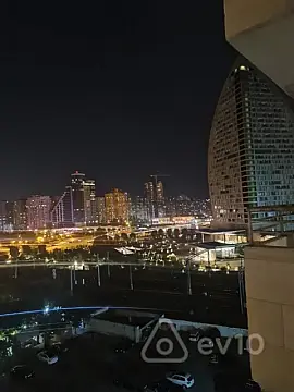 Kirayə verilir 3 otaqlı yeni tikili 155 m²