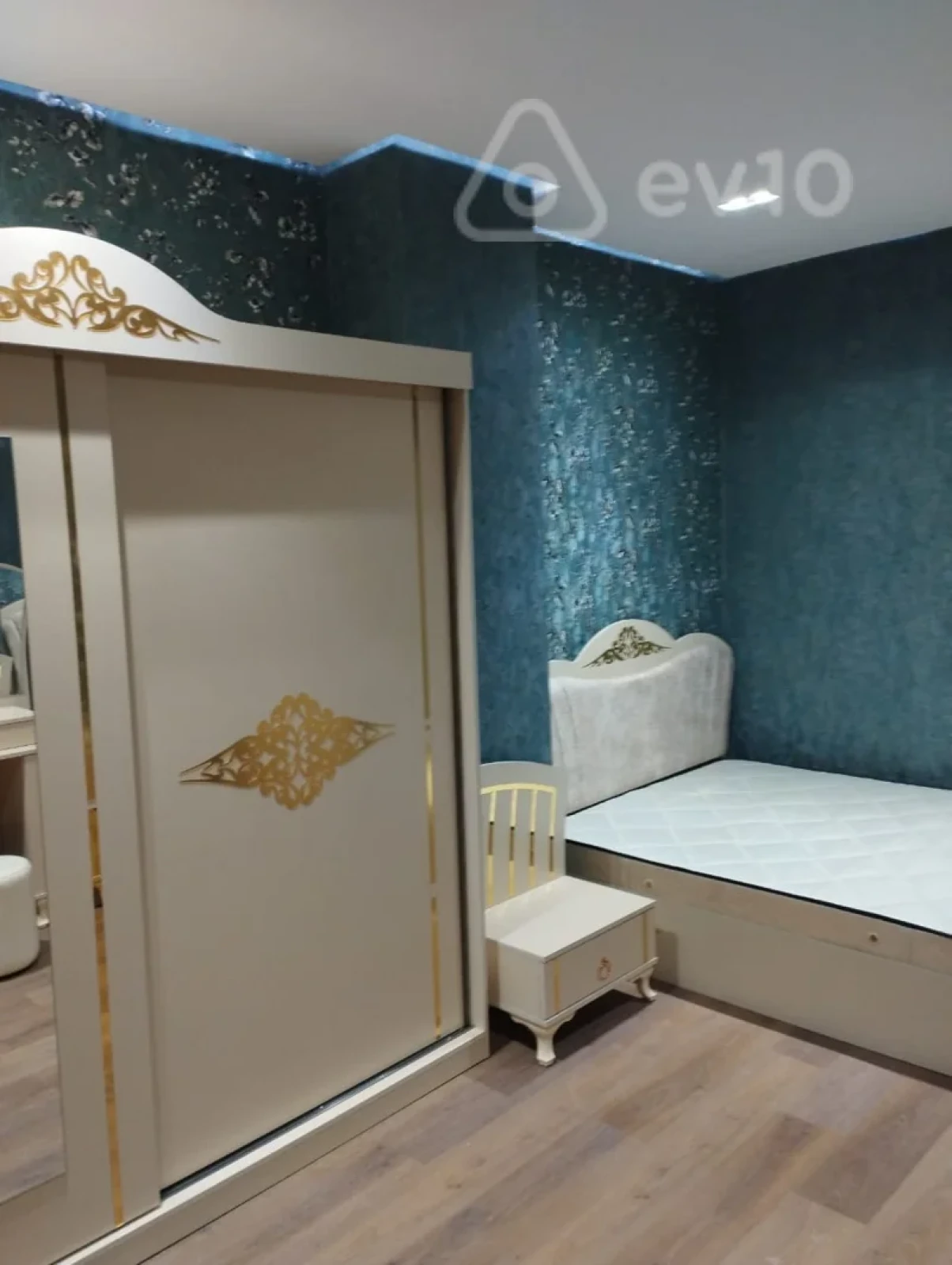 Kirayə verilir 3 otaqlı ofis 160 m²