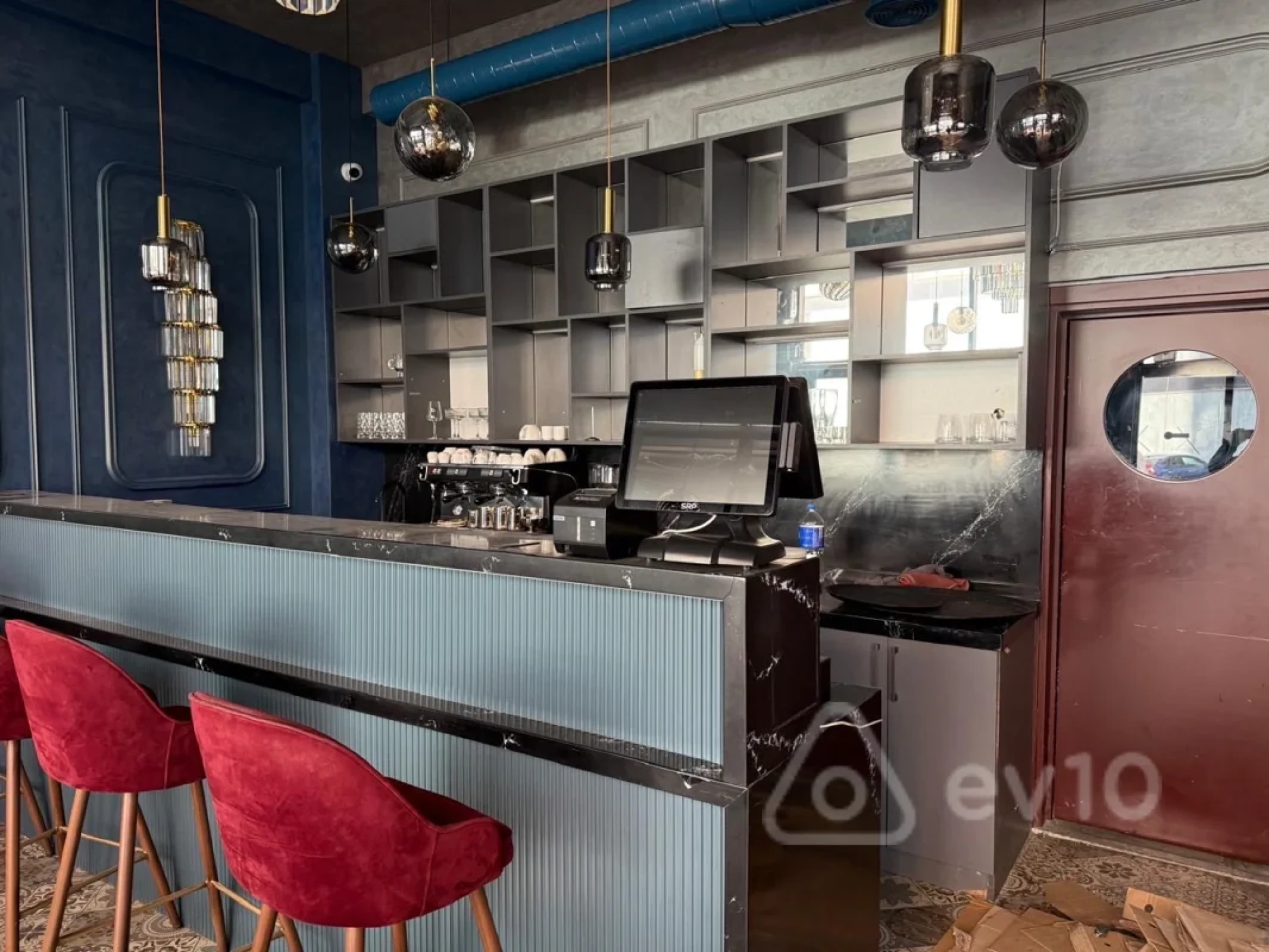 Kirayə verilir mənzil 200 m²