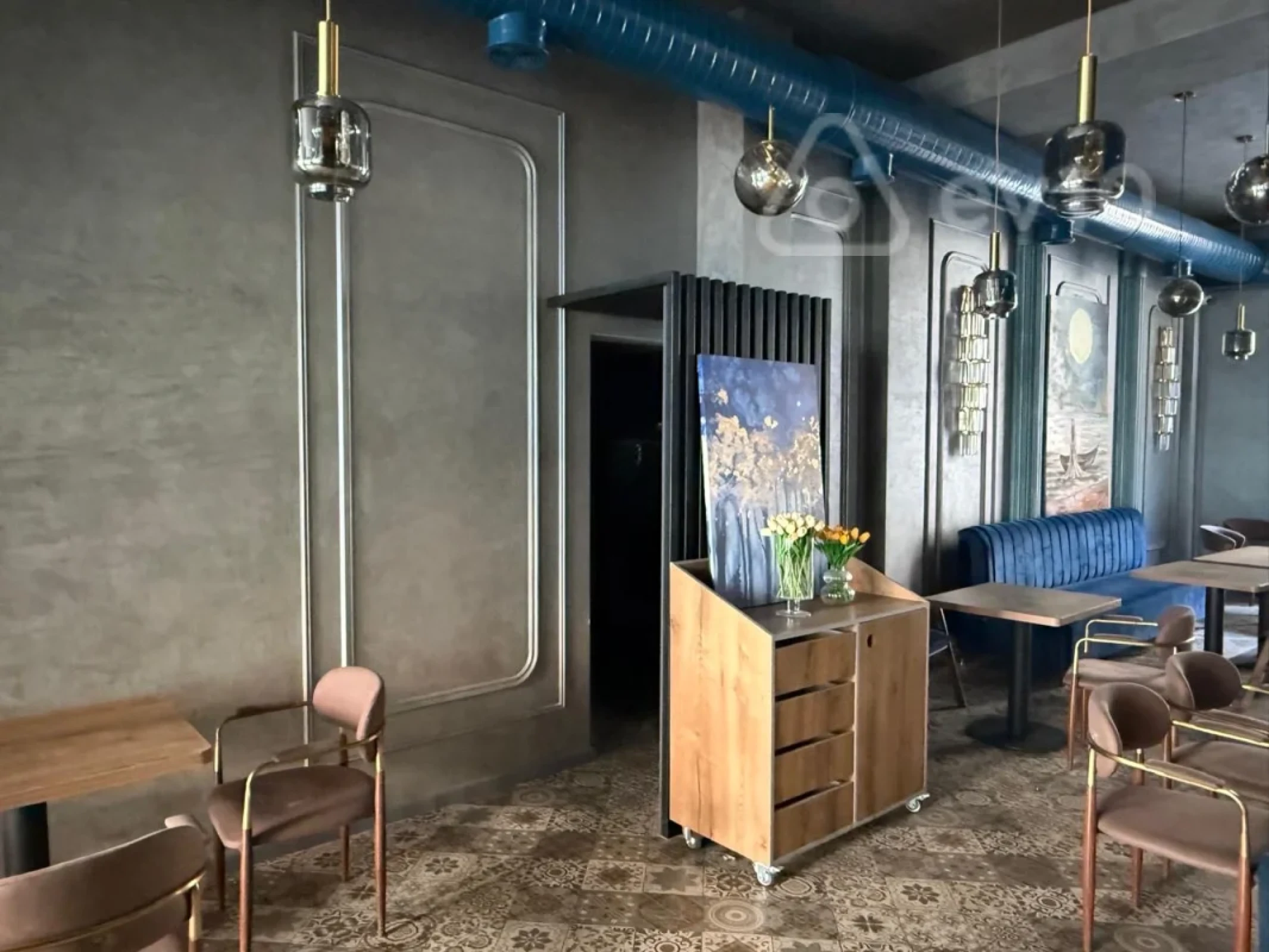 Kirayə verilir mənzil 200 m²