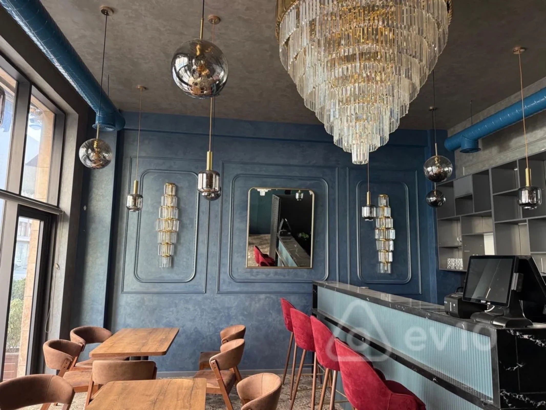 Kirayə verilir mənzil 200 m²