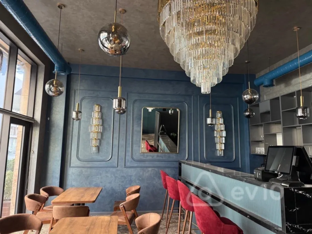 Kirayə verilir mənzil 200 m²