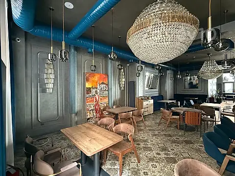 Kirayə verilir mənzil 200 m²