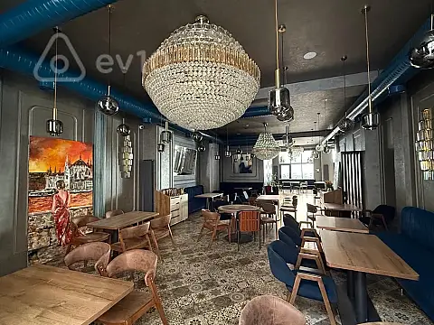 Kirayə verilir mənzil 200 m²