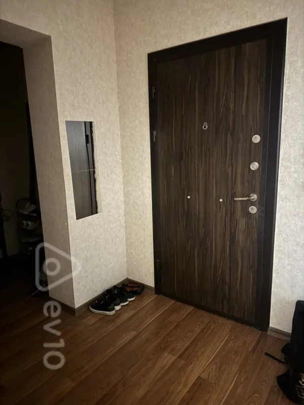 Kirayə verilir 2 otaqlı yeni tikili 80 m²