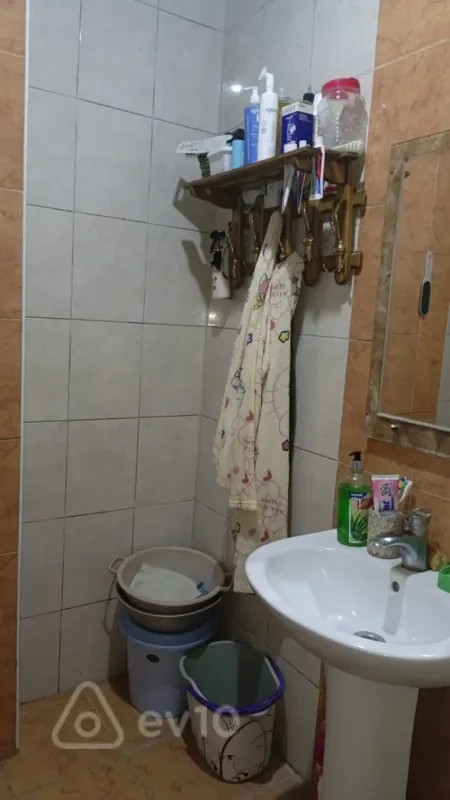 Kirayə verilir 3 otaqlı yeni tikili 120 m²