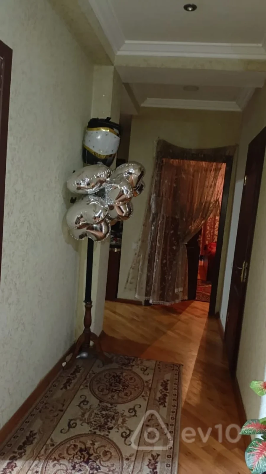 Kirayə verilir 3 otaqlı yeni tikili 120 m²