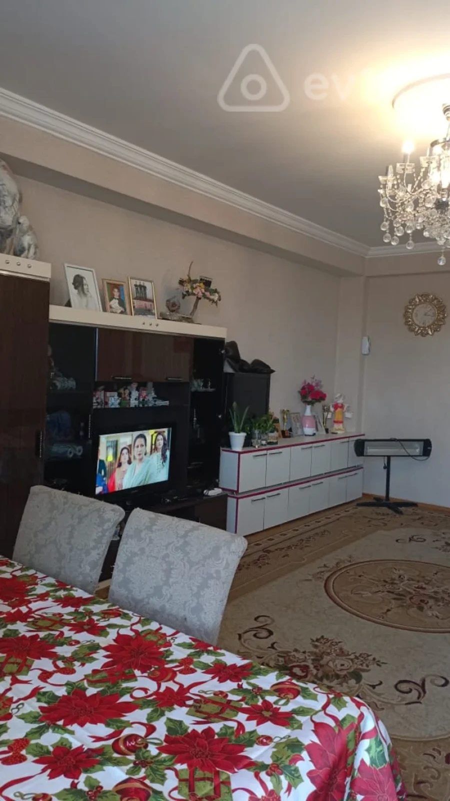 Kirayə verilir 3 otaqlı yeni tikili 120 m²