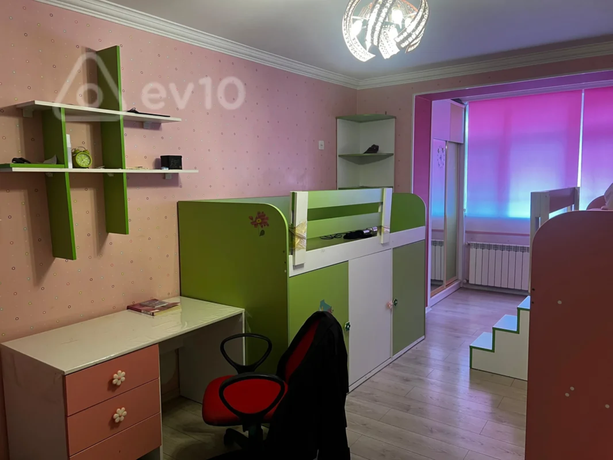 Kirayə verilir 3 otaqlı köhnə tikili 80 m²