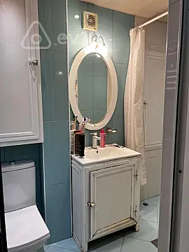 Kirayə verilir 3 otaqlı köhnə tikili 80 m²