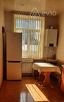 Kirayə verilir 2 otaqlı köhnə tikili 60 m²