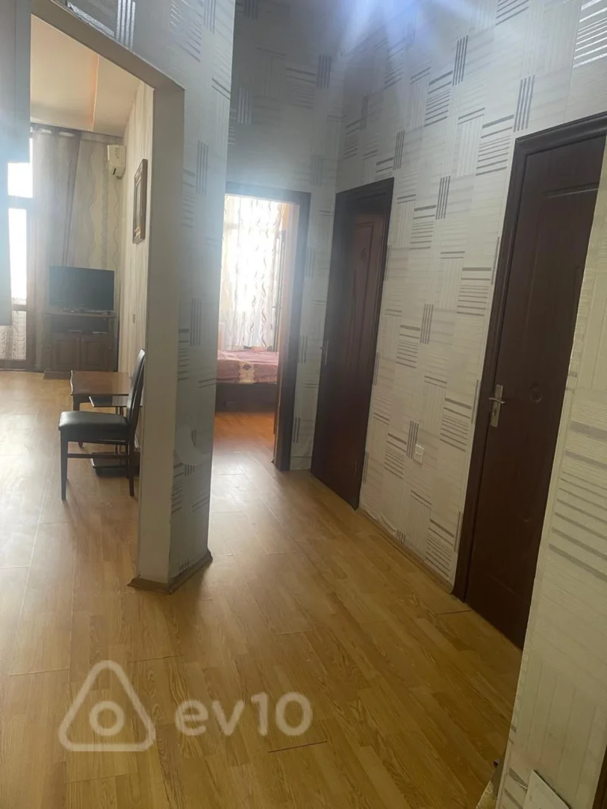 Kirayə verilir 2 otaqlı yeni tikili 70 m²