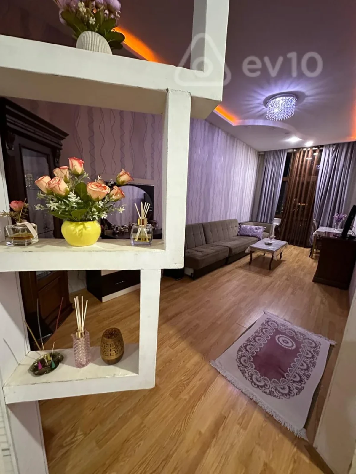 Kirayə verilir 2 otaqlı yeni tikili 70 m²