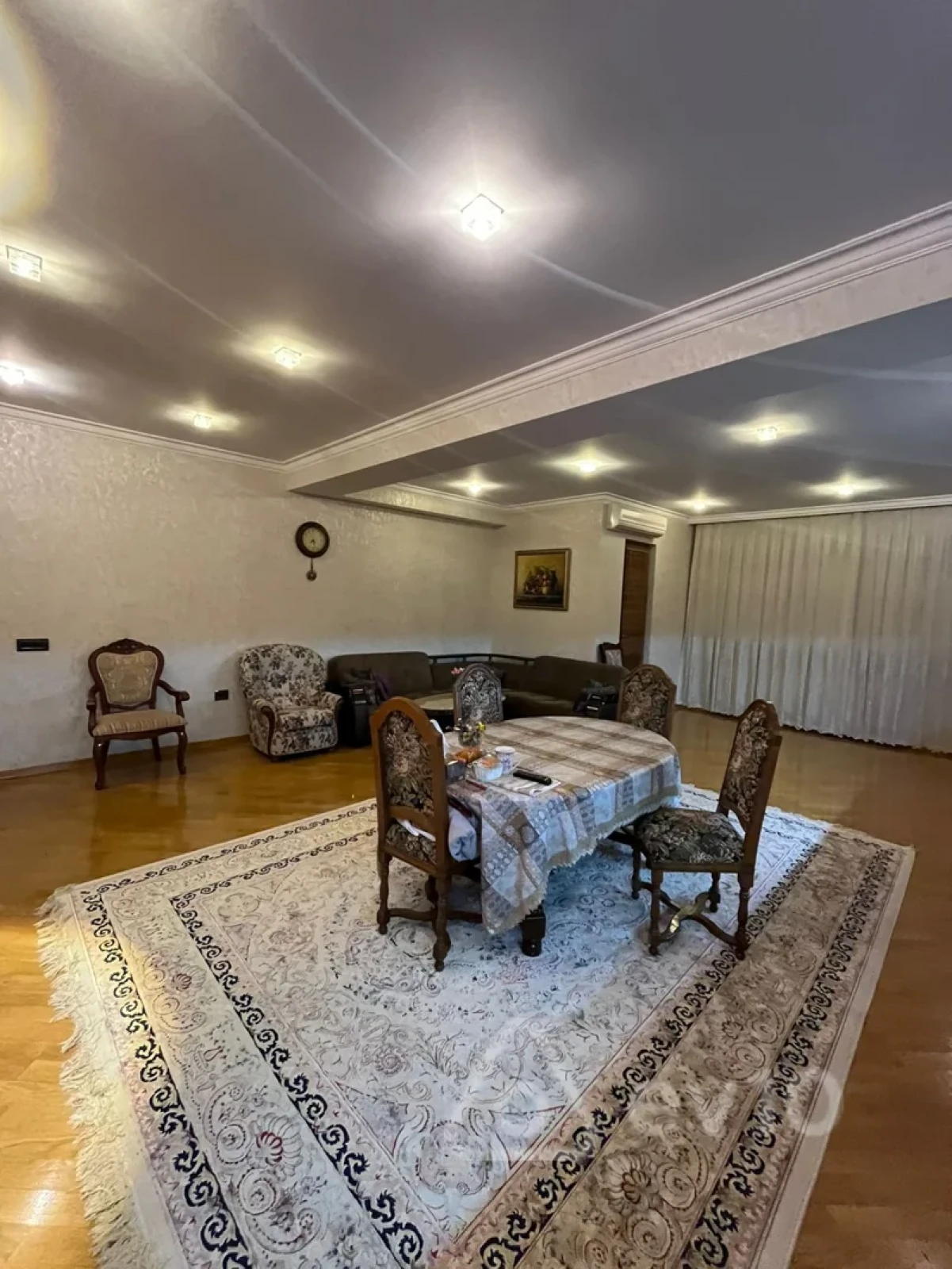 Satılır 4 otaqlı yeni tikili 225 m²