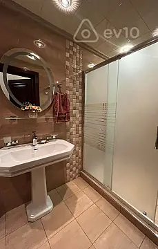 Satılır 4 otaqlı yeni tikili 225 m²