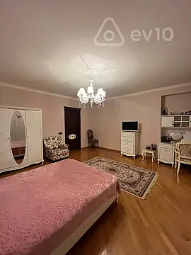 Satılır 4 otaqlı yeni tikili 225 m²