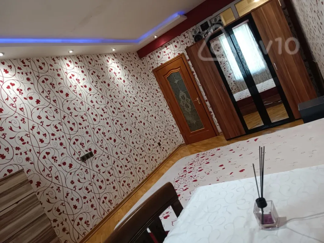 Kirayə verilir 2 otaqlı yeni tikili 96 m²