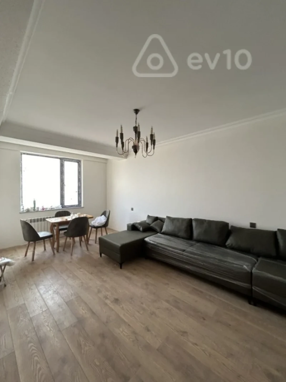 Kirayə verilir 3 otaqlı yeni tikili 80 m²