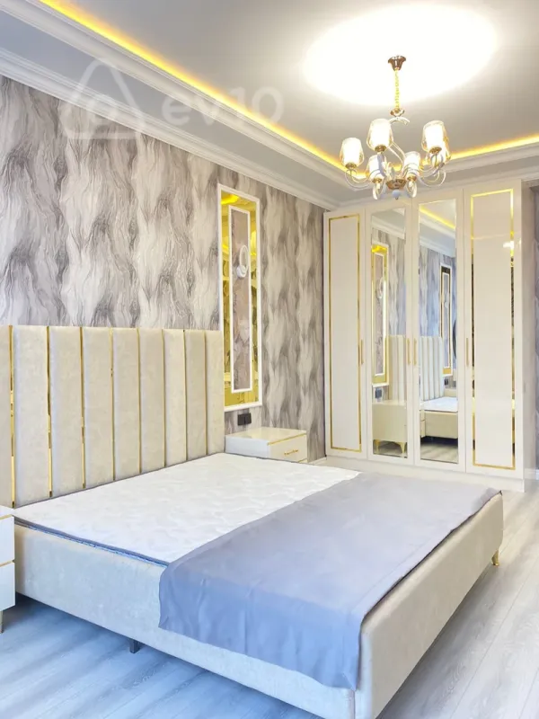 Kirayə verilir 3 otaqlı yeni tikili 85 m²