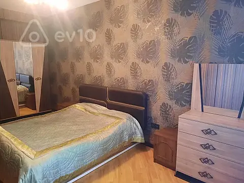 Kirayə verilir 3 otaqlı yeni tikili 138 m²