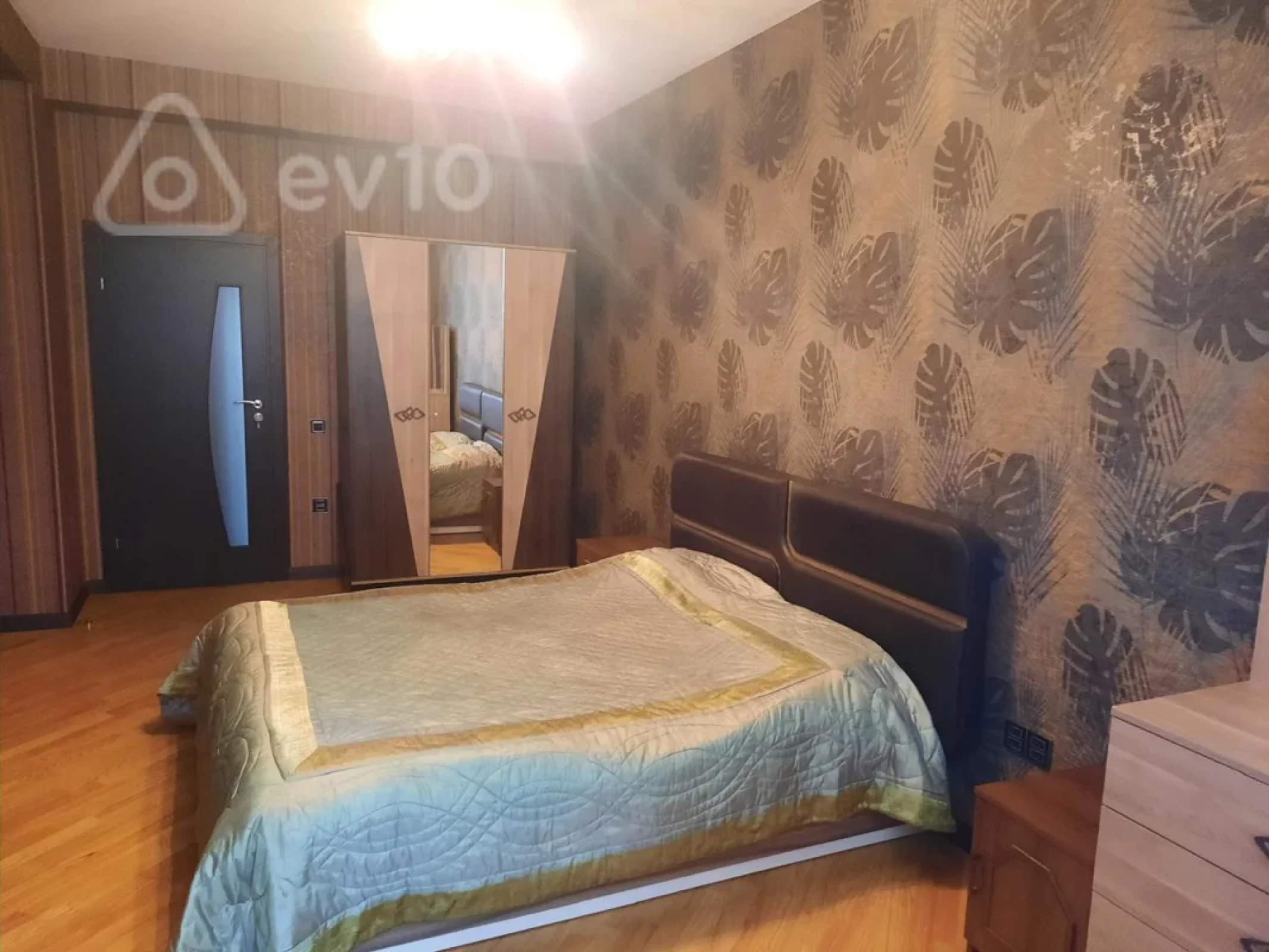 Kirayə verilir 3 otaqlı yeni tikili 138 m²