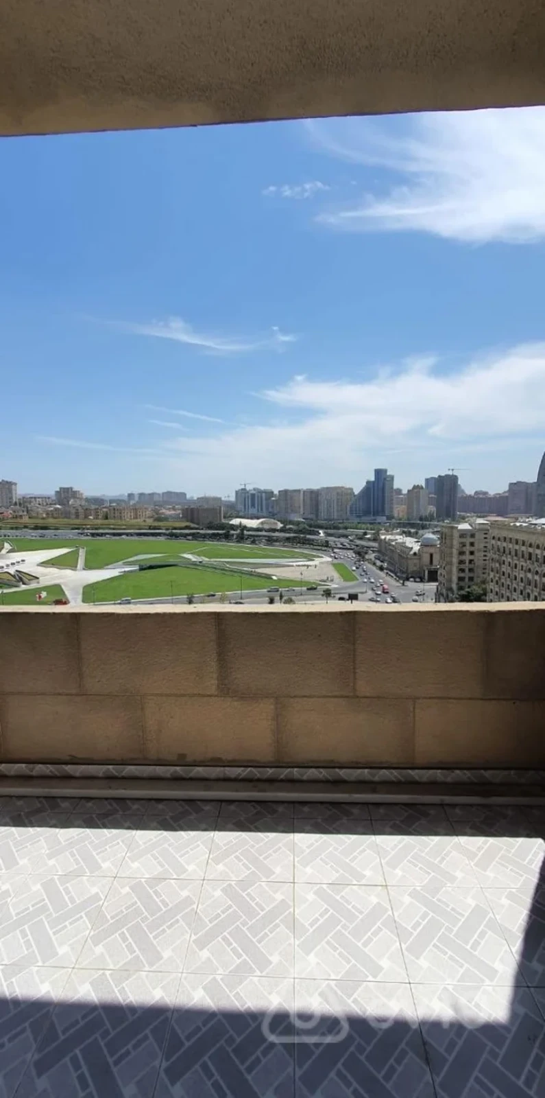 Kirayə verilir 2 otaqlı yeni tikili 105 m²