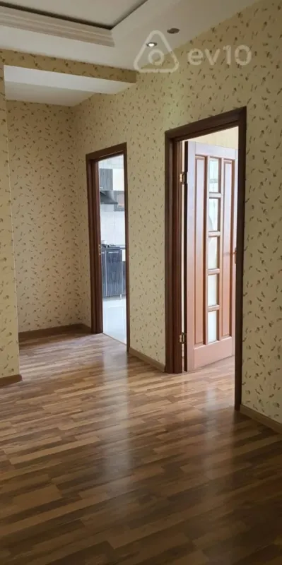 Kirayə verilir 2 otaqlı yeni tikili 105 m²