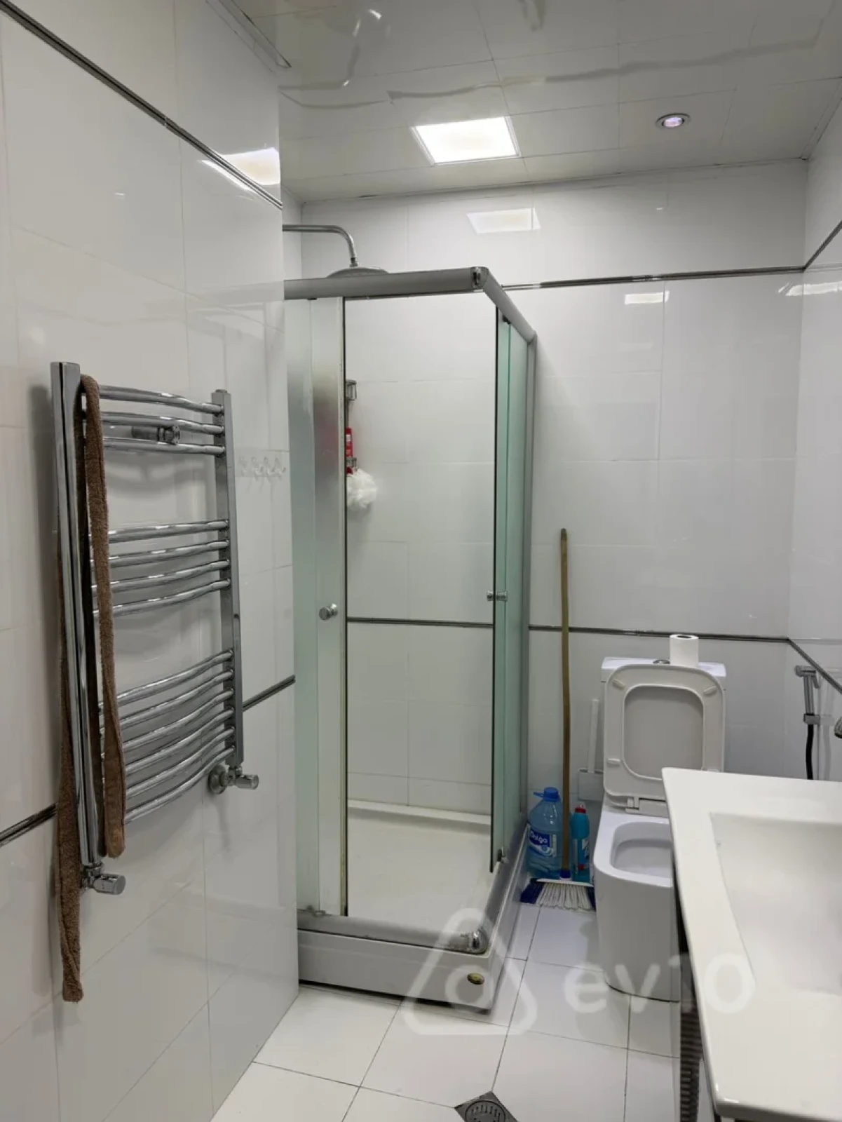 Kirayə verilir 3 otaqlı yeni tikili 130 m²