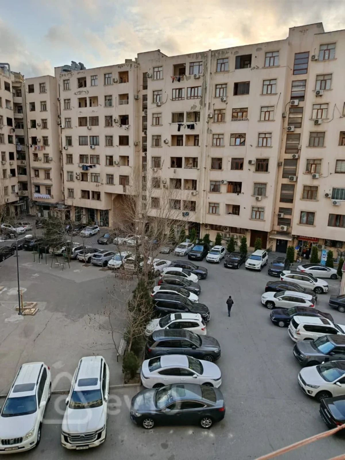 Kirayə verilir 3 otaqlı yeni tikili 110 m²