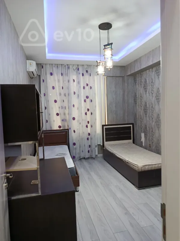 Kirayə verilir 3 otaqlı yeni tikili 110 m²