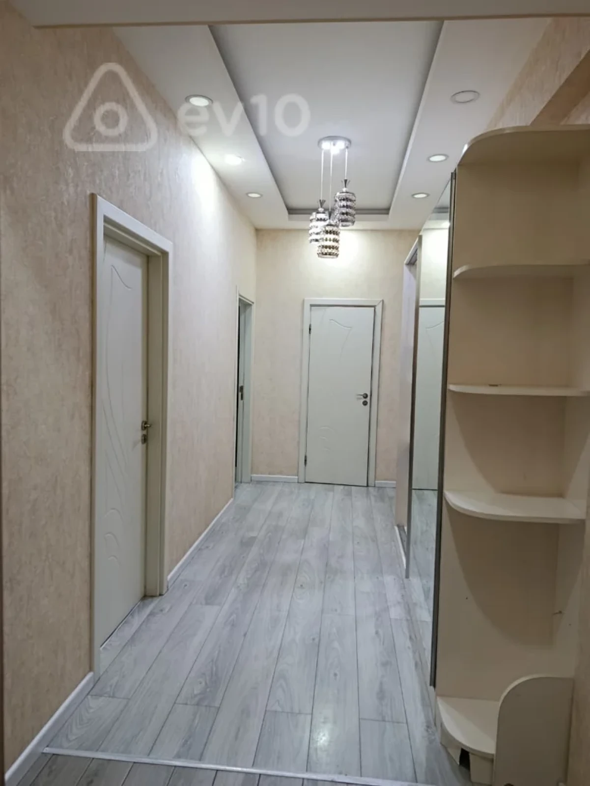 Kirayə verilir 3 otaqlı yeni tikili 110 m²