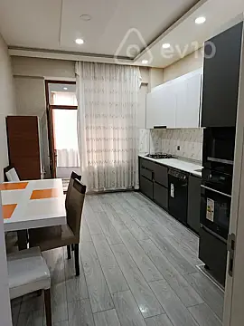 Kirayə verilir 3 otaqlı yeni tikili 110 m²
