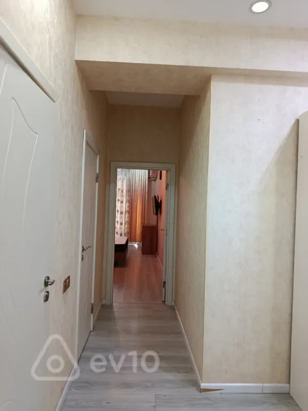 Kirayə verilir 3 otaqlı yeni tikili 110 m²