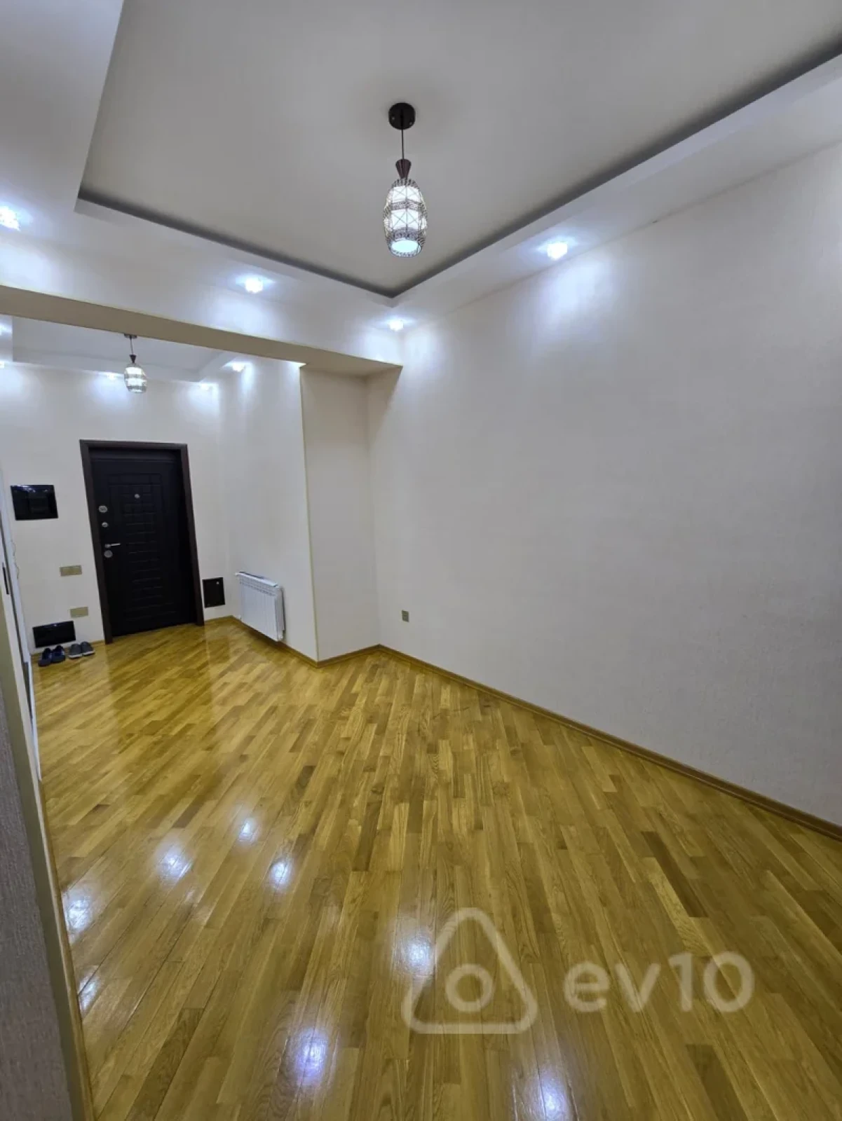 Kirayə verilir 2 otaqlı yeni tikili 94 m²