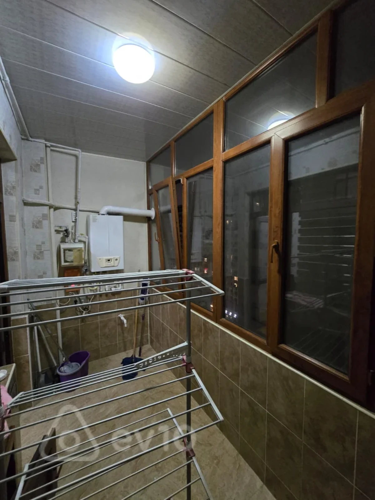 Kirayə verilir 2 otaqlı yeni tikili 94 m²