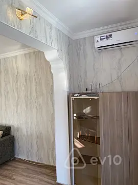 Kirayə verilir 2 otaqlı köhnə tikili 45 m²