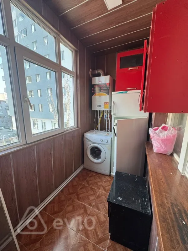 Kirayə verilir 2 otaqlı köhnə tikili 52 m²