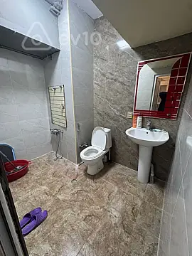 Kirayə verilir 2 otaqlı köhnə tikili 52 m²
