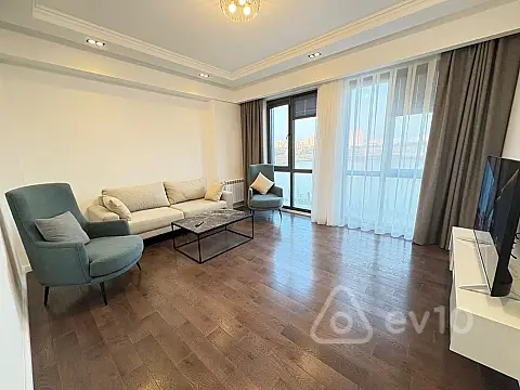 Kirayə verilir 3 otaqlı yeni tikili 90 m²