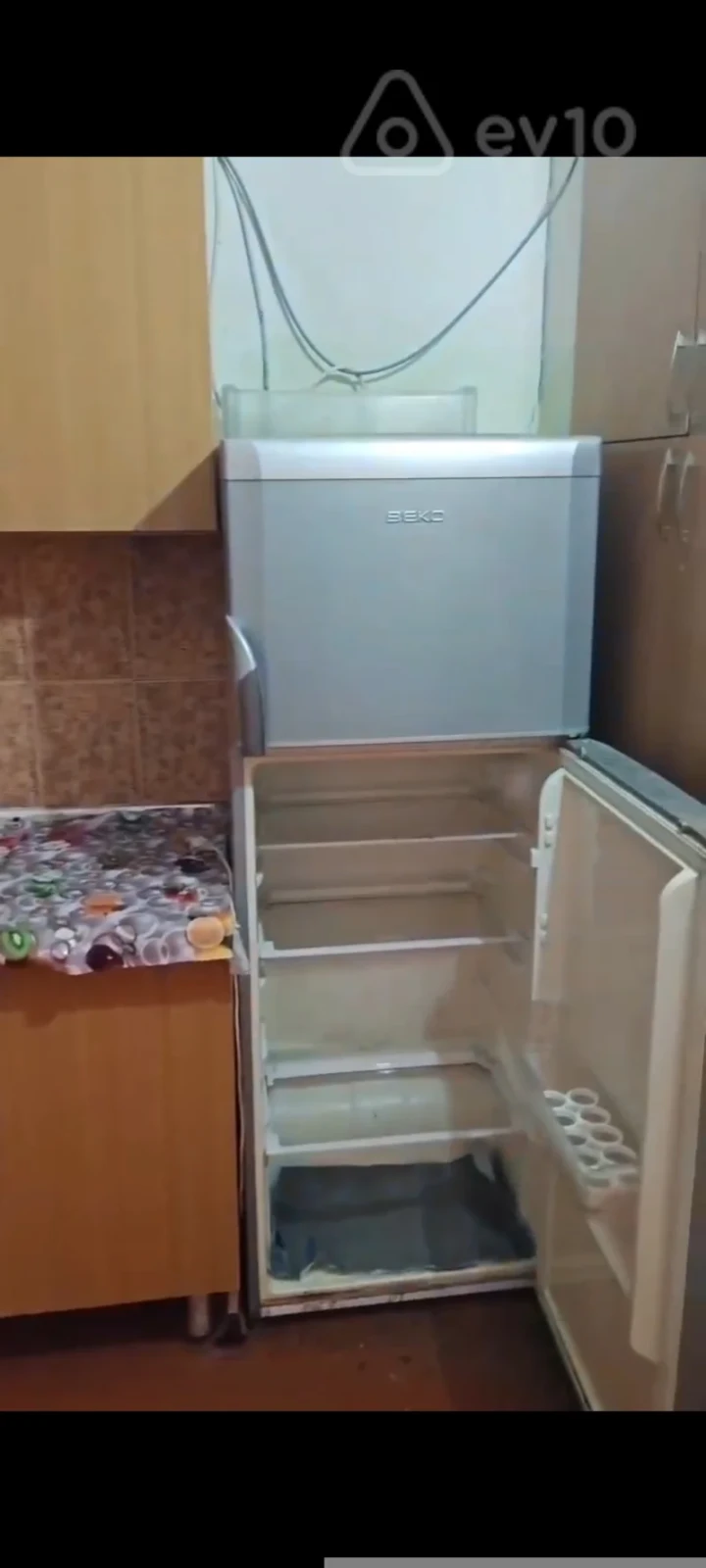 Kirayə verilir 2 otaqlı köhnə tikili 502 m²