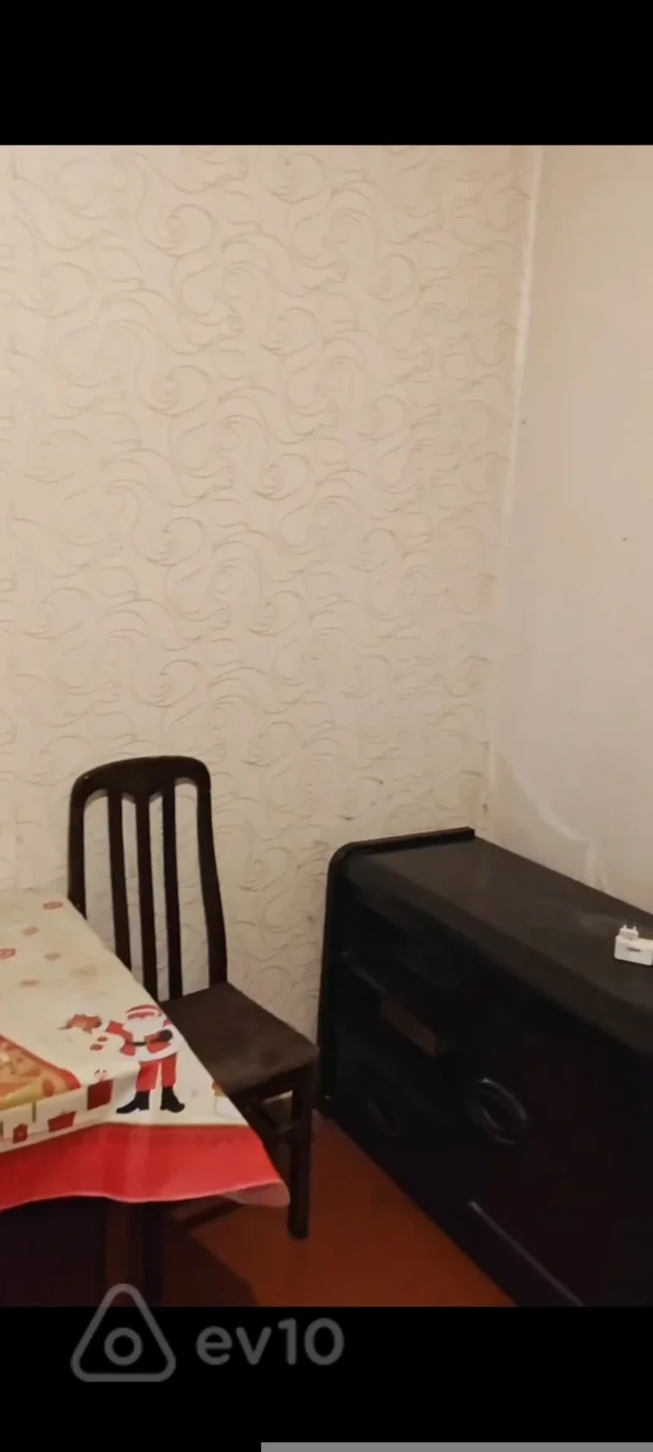 Kirayə verilir 2 otaqlı köhnə tikili 502 m²