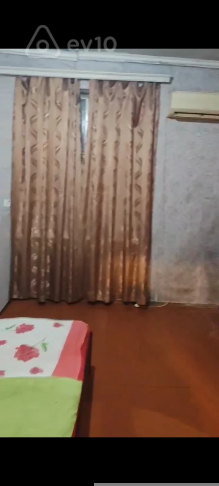 Kirayə verilir 2 otaqlı köhnə tikili 502 m²