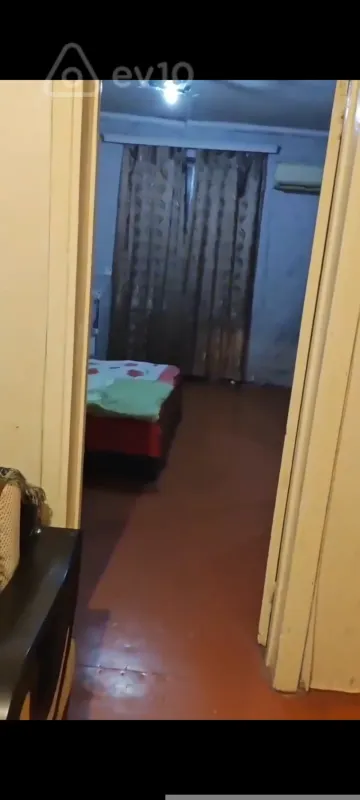 Kirayə verilir 2 otaqlı köhnə tikili 502 m²