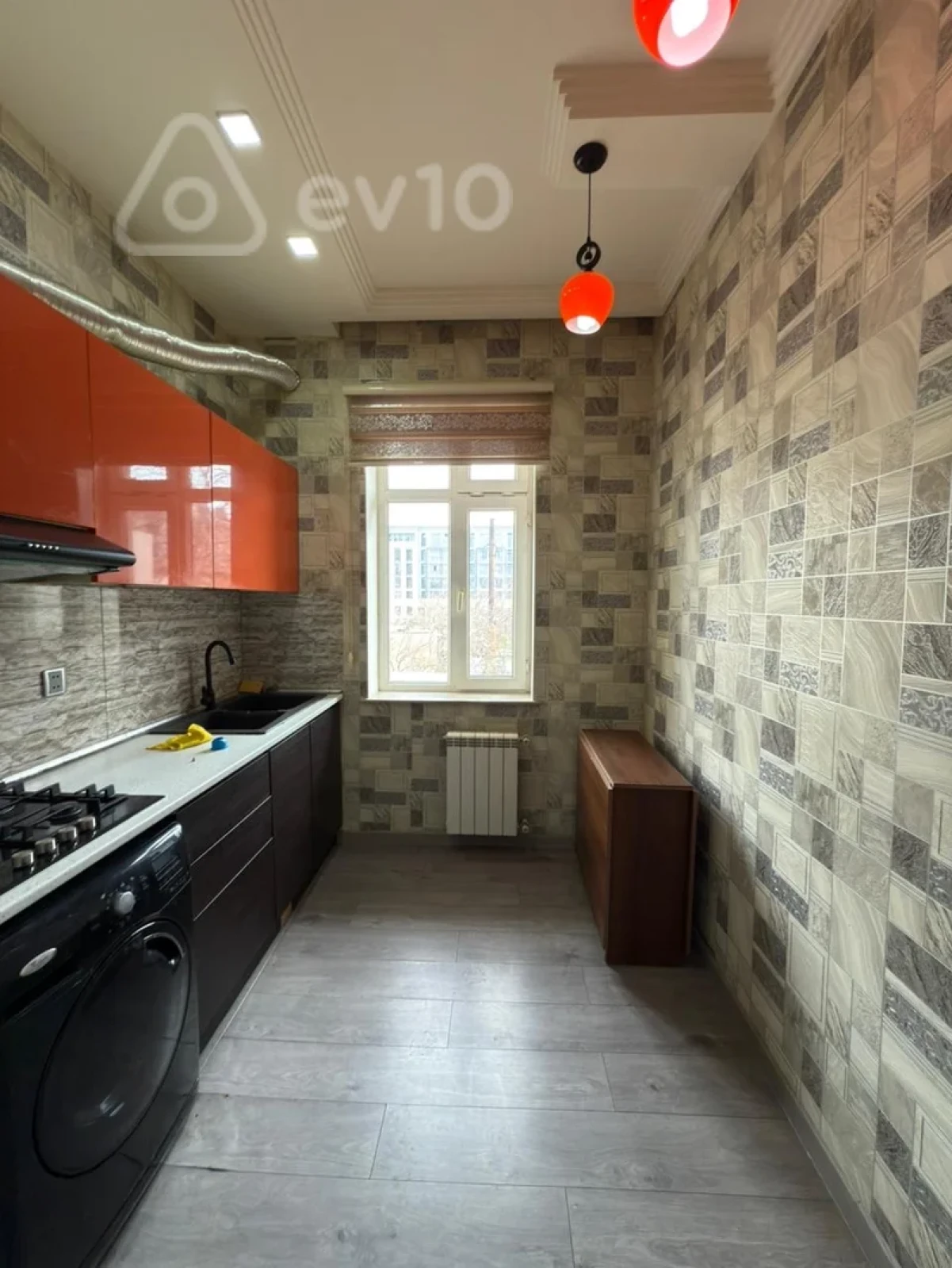 Kirayə verilir 3 otaqlı yeni tikili 75 m²