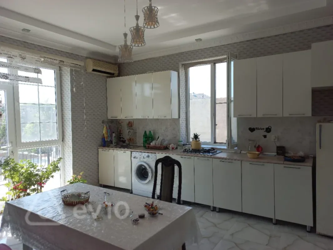 Satılır 3 otaqlı həyət evi 140 m²
