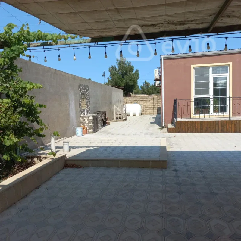 Satılır 3 otaqlı həyət evi 140 m²