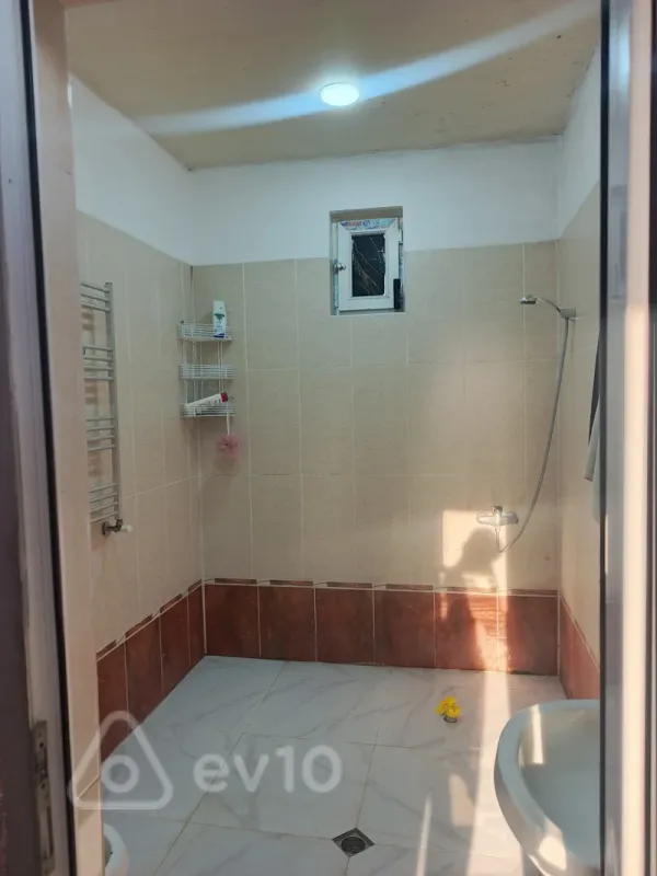Kirayə verilir 3 otaqlı həyət evi 100 m²