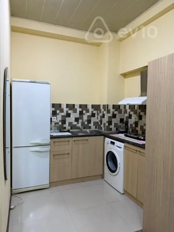Kirayə verilir 1 otaqlı yeni tikili 45 m²