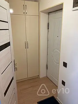 Kirayə verilir 2 otaqlı yeni tikili 50 m²
