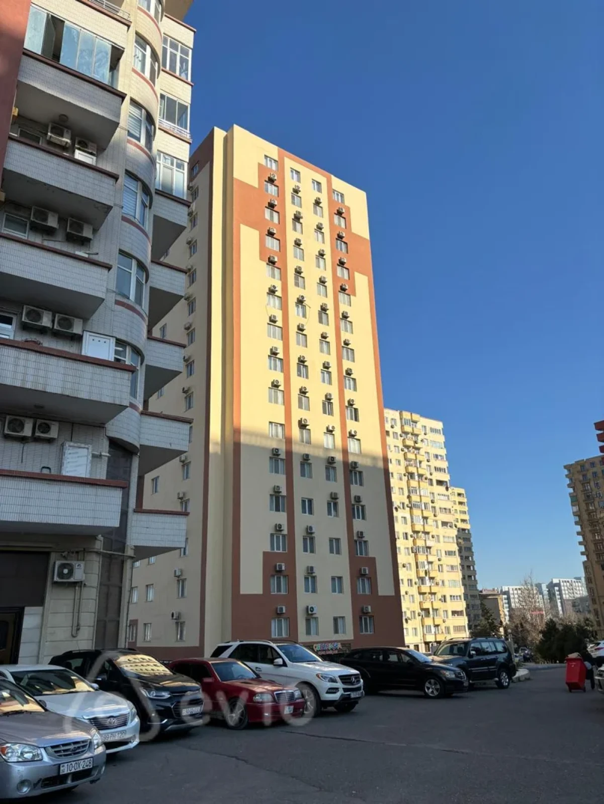 Kirayə verilir 3 otaqlı yeni tikili 110 m²